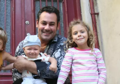 Botezul fiului lui Ionuț Dolănescu evenimentul toamnei! Vezi ce cântăreți vor participa