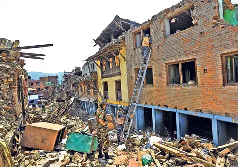 Își vând rinichii ca să-și facă locuințe