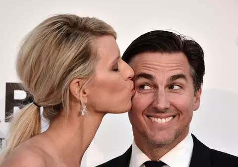 Sexoasa Karolina Kurkova va fi iarăși MĂMICĂ