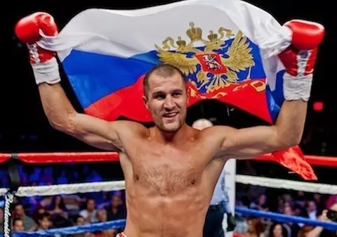 Rusul Sergey Kovalev rămâne ”regele” semigreilor: KO în repriza a 3-a cu francezul Mohammedi
