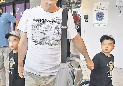 Prigoană a pus la punct o strategie inedită pentru a-și determina copiii să stea la el | EXCLUSIV