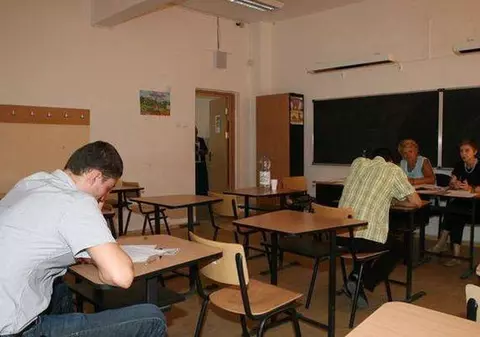 Premieră în învățământul românesc: Bacalaureatul se dă cu STS-ul si cu  Jandarmeria!