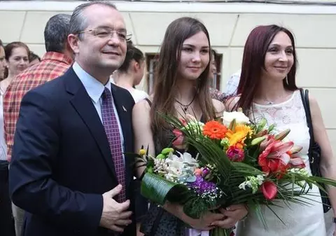 Are cu ce să se mândrească! Uite ce note a luat fiica lui Emil Boc la Bacalaureat