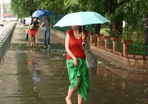 UPDATE | AVERTIZĂRI nowcasting: COD GALBEN de furtuni şi grindină