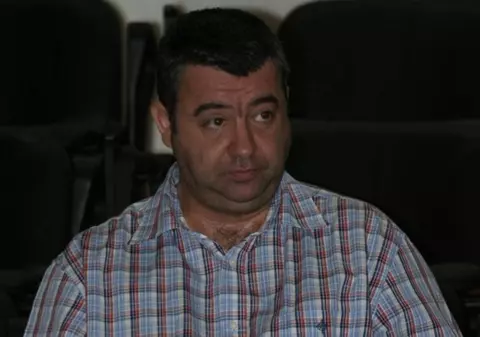 Șoc în lumea politică! Un consilier s-a aruncat de la etajul 10!