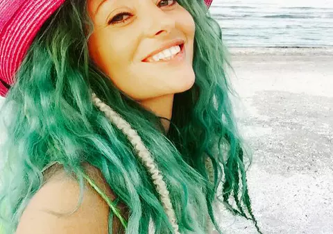 Se poate mai sexy de atat? Delia și-a lăsat fanii muți. Uite cum arată în costum de baie | FOTO