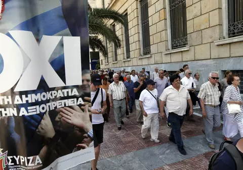 Miniștrii din ZONA EURO au DECIS: NU mai negociază cu GRECIA