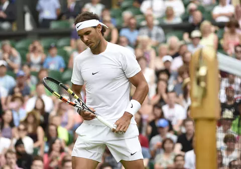 Rezultant șocant la Wimbledon: ^Rafael Nadal, eliminat ca și în 2012, în turul doi! L-a bătut ”băiatul cu rulota”!