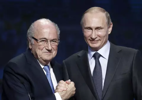 Blatiștii, între ei. Putin: ”Blatter merită Primul Nobel pentru Pace!”