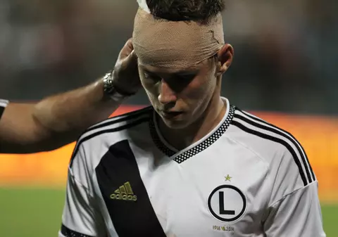 Meci întrerupt în Liga Europa, din pricina bătăilor, la FK Kukesi - Legia / ^FOTO&VIDEO