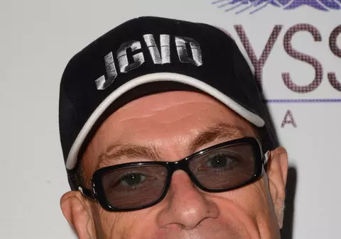 Jean-Claude Van Damme a rămas fără bani?