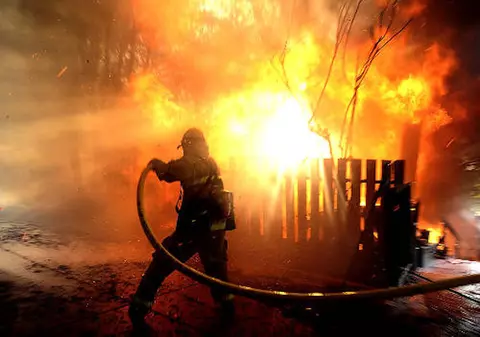 Incendiu de proporții la o mănăstire din Moldova. Măicuțele au intrat în panică