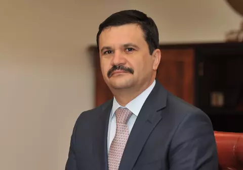 Nicolae Ioțcu, mai-marele județului Arad, prins cu 10.000 de euro mită