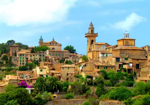 Mallorca, insula artiștilor și a plajelor magnifice