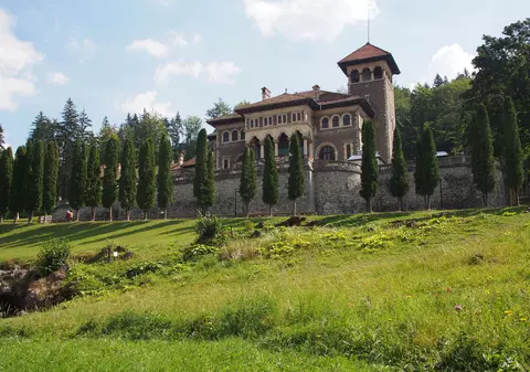 (P) Trei motive să vizitezi Bușteni în această vară