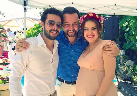 Marius Moga şi Bianca Lăpuşte s-au căsătorit. Uite ce frumoși au fost la cununia civilă!