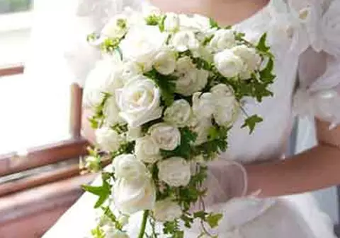 ŞOCANT! Doi copii romi de 4 şi 5 ani au fost căsătoriţi cu forţa de părinţi VIDEO