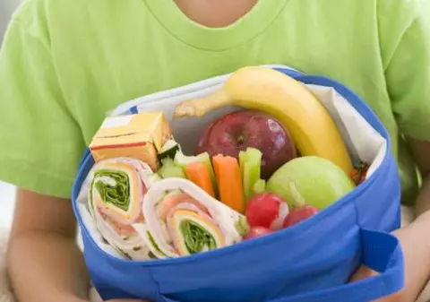 Renunță la ”recompensele dulci” oferite copiilor! Altfel, iată ce boli riscă!