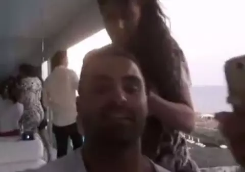 Ce face Pepe de dragul fetelor! Uite cum îl transformă Raluca în personaj feminin de desene animate | VIDEO