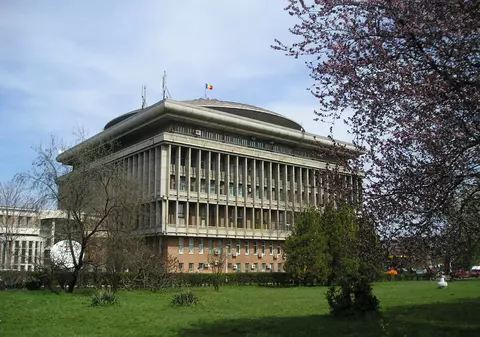 ADMITERE FACULTATE 2015. La POLITEHNICA se oferă cazare gratuită pe perioada înscrierilor