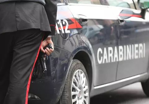 Un român a șocat Italia! Și-a stropit cu benzină soția și a vrut să îi dea foc! 