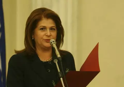 CULISELE LUPTEI PENTRU PREŞEDINŢIA INTERIMARĂ A PSD. Care sunt, cu adevărat, CEI DOI MARI ADVERSARI în această luptă şi cine este PREZENŢA SURPRIZĂ LA ŞEDINŢA DE AZI