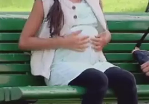 Strigător la cer! O fetiţă de 10 ani a născut fără să ştie că e gravidă