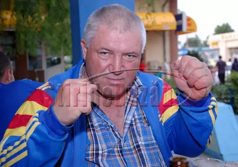 Un mare antrenor de karate, Sensei Florin Burhală, a murit înecat, după ce s-a răsturnat cu mașina