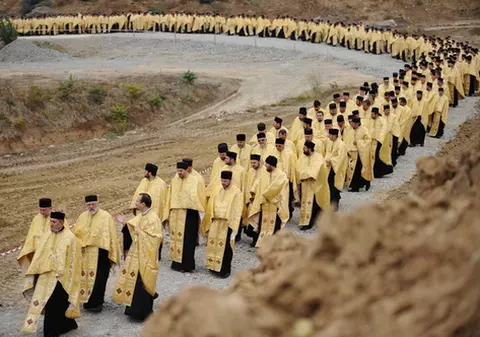 De la GUVERN citire: Preoții, implicați în convingerea fermierilor să se asocieze