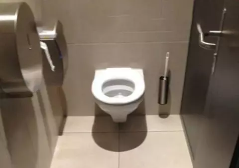 Se schimbă semnul care indică toaleta! Vei fi surprins când vei afla care e motivul!