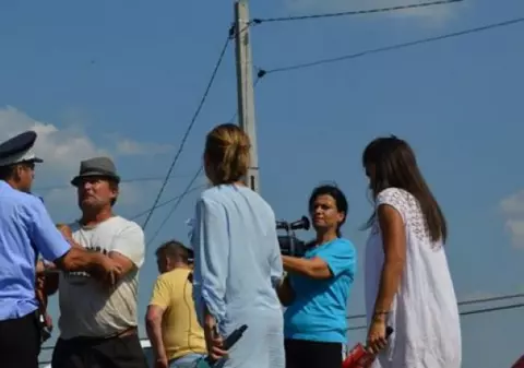 INCREDIBIL! Un sătean din Văleni i-a propus unui reporter să facă sex pe bani?