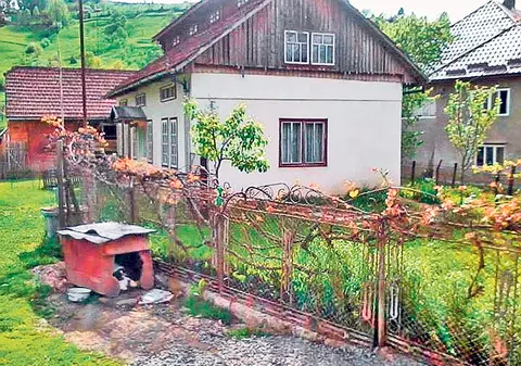 Această căsuță îi salvează de iadul din Ucraina!