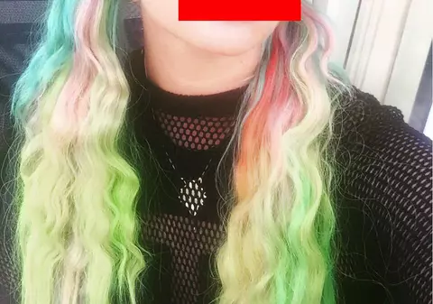 Delia şochează din nou. Fanii nu sunt deloc încântaţi de ultima ei schimbare: "Chiar îţi stă urât"