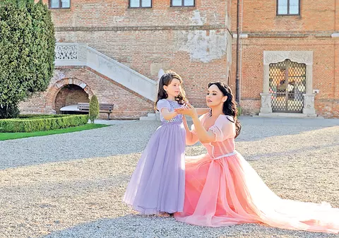 EXCLUSIV | Andreea Marin îşi creşte fiica după reguli stricte