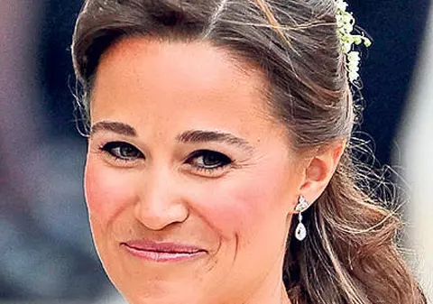 Pippa Middleton este “SUPERBĂ” în realitate. Vezi cine a spus asta!