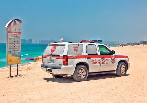 Și-a privit fata cum se îneacă