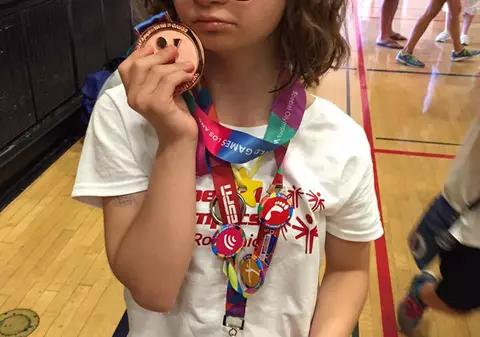 Sprijinul din spatele medaliilor olimpice de la Special Olympics