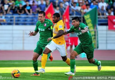 Echipa lui Dan Petrescu s-a calificat în semifinalele Cupei Chinei