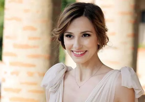 Dana Rogoz, ÎN LACRIMI de fericire, pentru că tocmai a aflat! ”Primim sugestii de nume de băiat”, spune vedeta