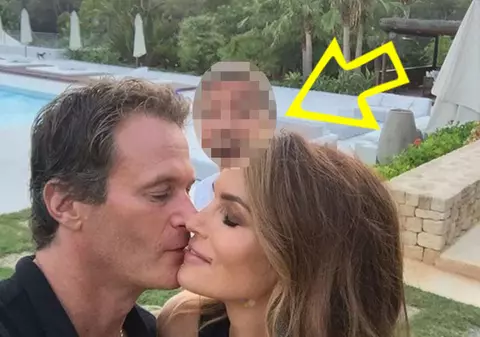 Ce super vedetă a stricat momentul romantic dintre Cindy Crawford şi soţul ei? FOTO