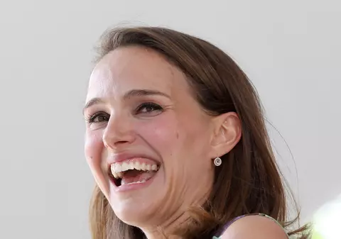 Natalie Portman critică importanța excesivă acordată de evrei Holocaustului evreiesc