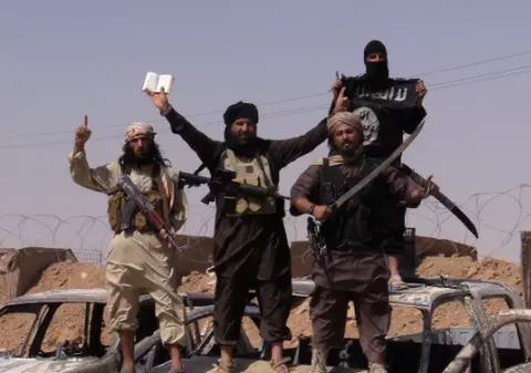 Măcel în Libia! 100 de oameni au fost ucişi de Statul Islamic