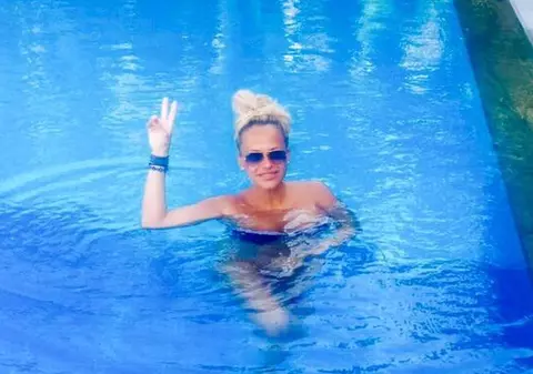 Anda Adam dă cărțile pe față. De ce a ținut sarcina ascunsă timp de șase luni