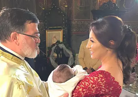 Andra a făcut anunțul. Cine și unde o va boteza pe micuța Eva