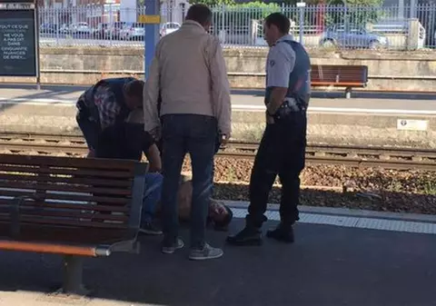 Atac armat în Franța! Doi oameni au fost răniți într-un tren | VIDEO