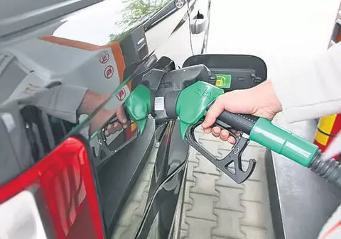 Cu cât se vor ieftini benzina și motorina după reducerea TVA