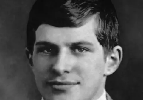 Povestea celui care avea IQ-ul 300 și e considerat CEL MAI DEȘTEPT OM care a trăit vreodată! 