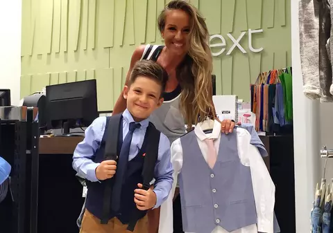 Fiul Dianei Munteanu stă cu mama, dar îl copiază pe tată!