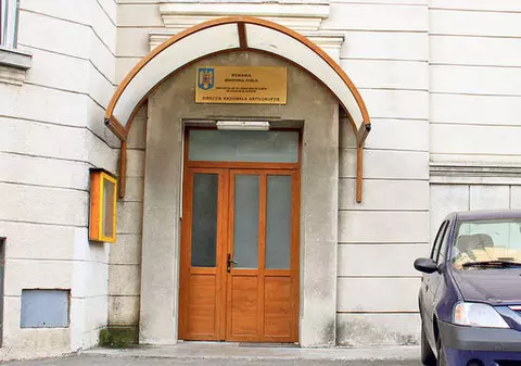 Mihaela Udrea, director în Ministerul Sănătății, arestată preventiv