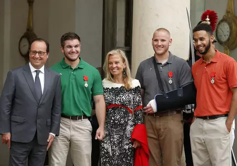 Eroul din trenul groazei: "Scotea arme de peste tot. Eu l-am strangulat până când a rămas inconştient"